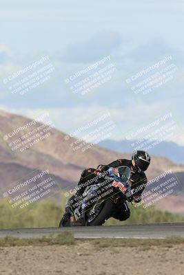 media/Nov-16-2025-Race Pace (Sun) [[8c5fa54630]]/Non Verified Riders (1st 20 Minutes)/7-Turn 9 Entry (210pm)/